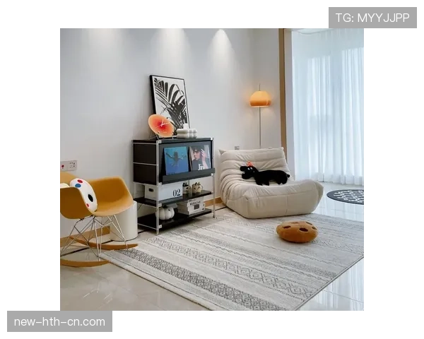 无语，庞伟家那张客厅沙发我估摸着能买下我家三套房